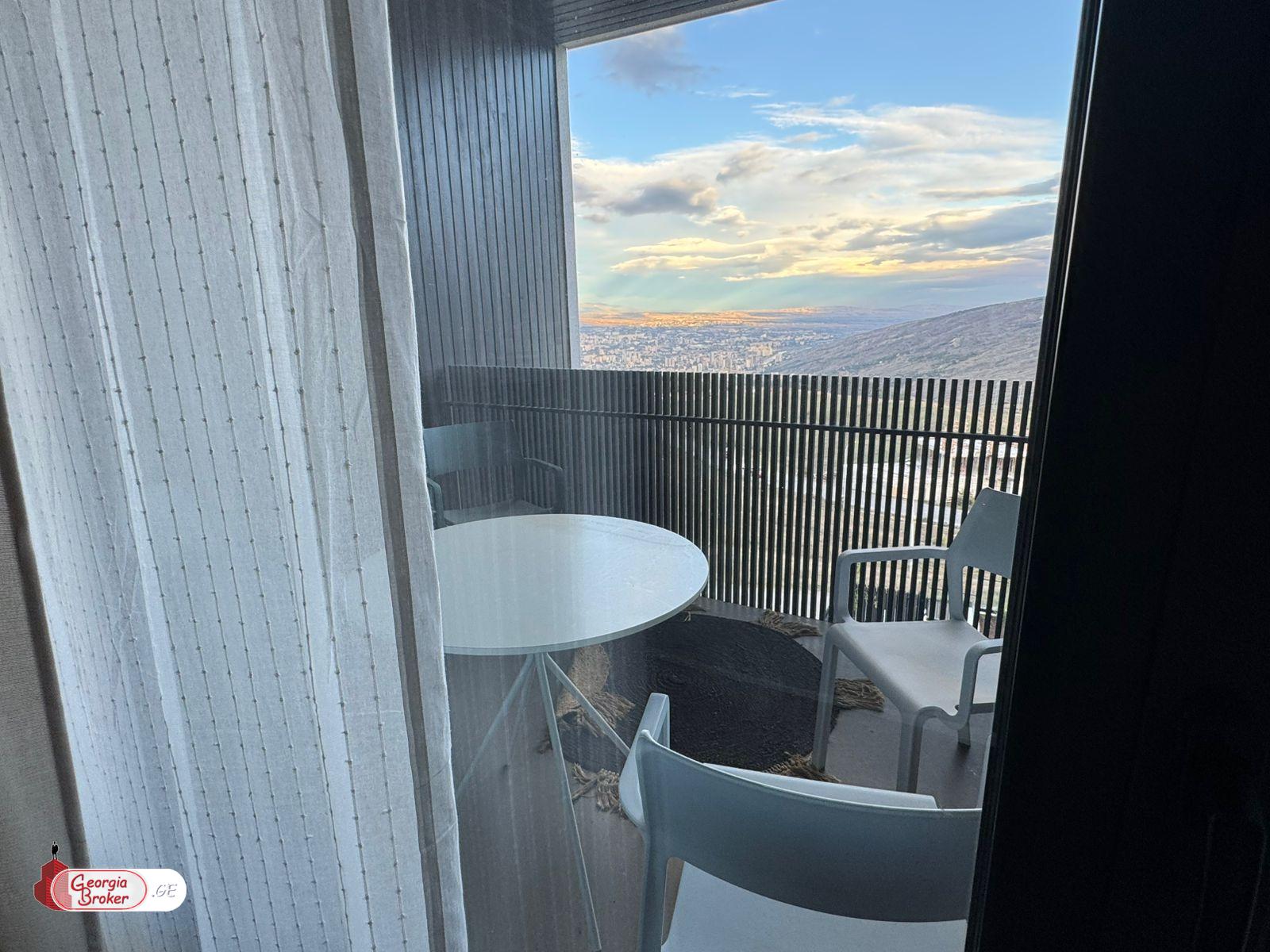 nearly repaired 9-room house for sale